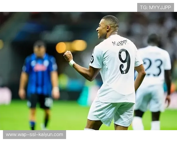 姆巴佩随队出征西班牙超级杯,火线复出在即 姆巴佩随队出征西班牙超级杯,火线复出在即